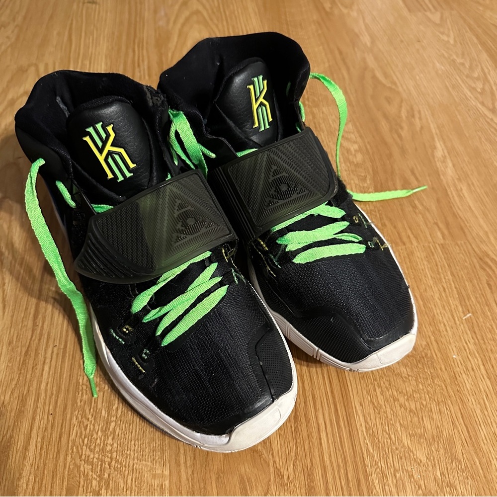 Nike Kyrie 6 Shutter Shades Basketball Shoes